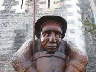 Oudon : sculpture & château