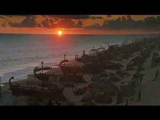 The Trojans come close to the ships