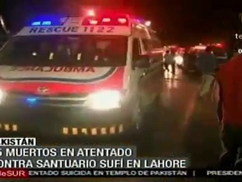 Atentado en ceremonia religiosa en Pakistán, 35 muertos