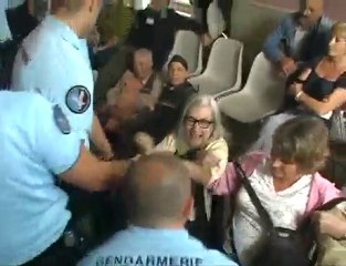 Pont St Esprit conseil municipal UMP démocratie connait pas