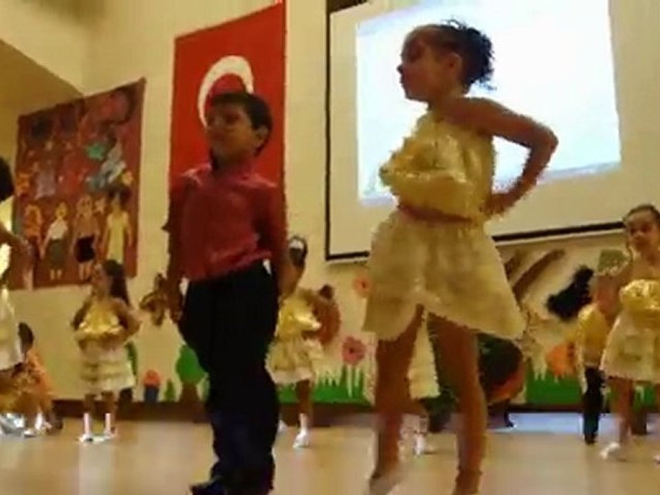 eren anaokulu yılsonu gösterisi