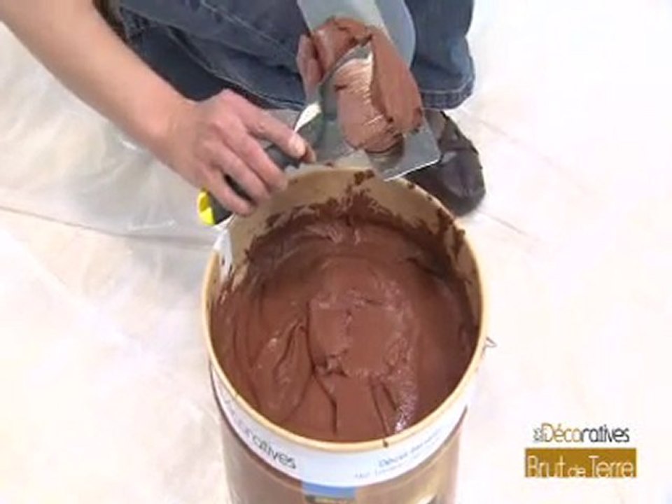 Enduit mural brut de terre