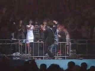 Gackt - Falls Off Stage