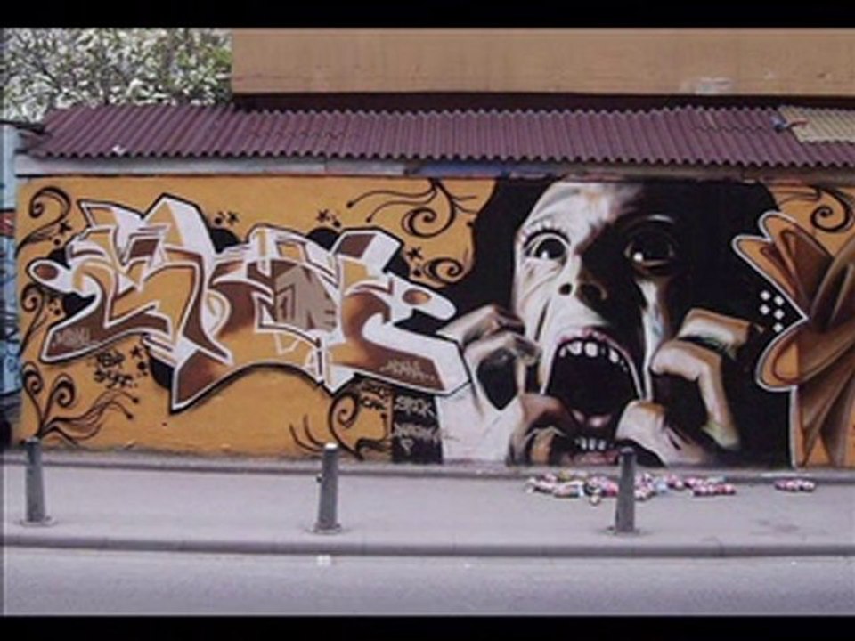 Turkısh hıphop(lewo-barikat-silahsız kuvvet)