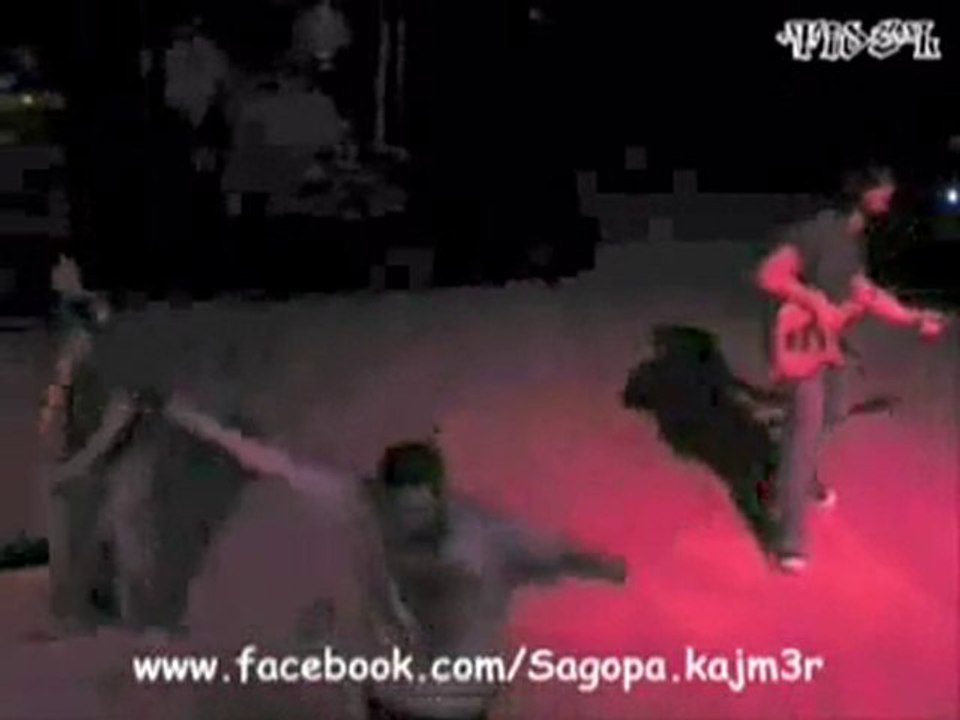 Sago Çifte Telli Oynuyor :))