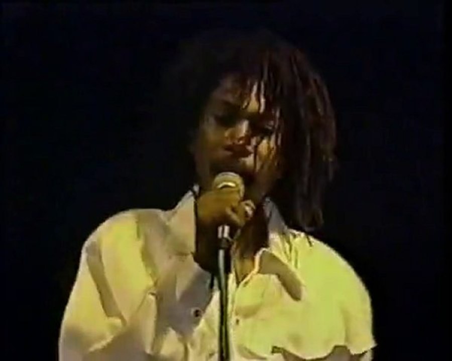 Garnett Silk--Bless Me (Live Concert Version)