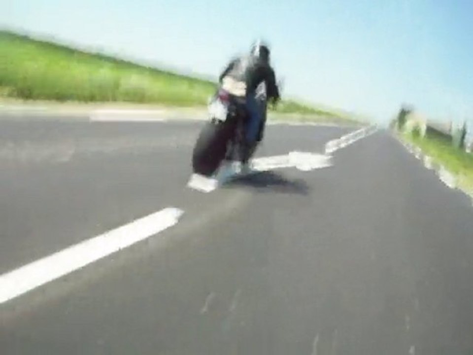 Ballade Moto - "Petite" pointe de vitesse en ER6