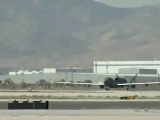 Le drone Euro Hawk® lors de son premier vol.