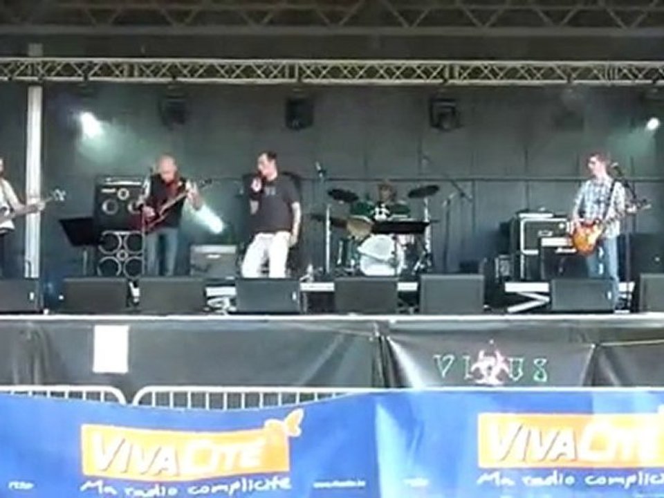 HIM - Right here in my arms by Virus (Jurbize)