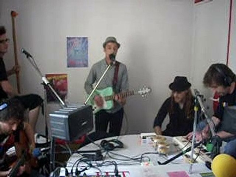 Les Clefs Du Bar - Radio Fajet - 2010.06.19 - Track 2