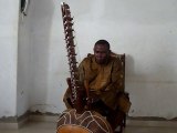 Mamadou Dramé : Différentes tonalités à la kora chromatique