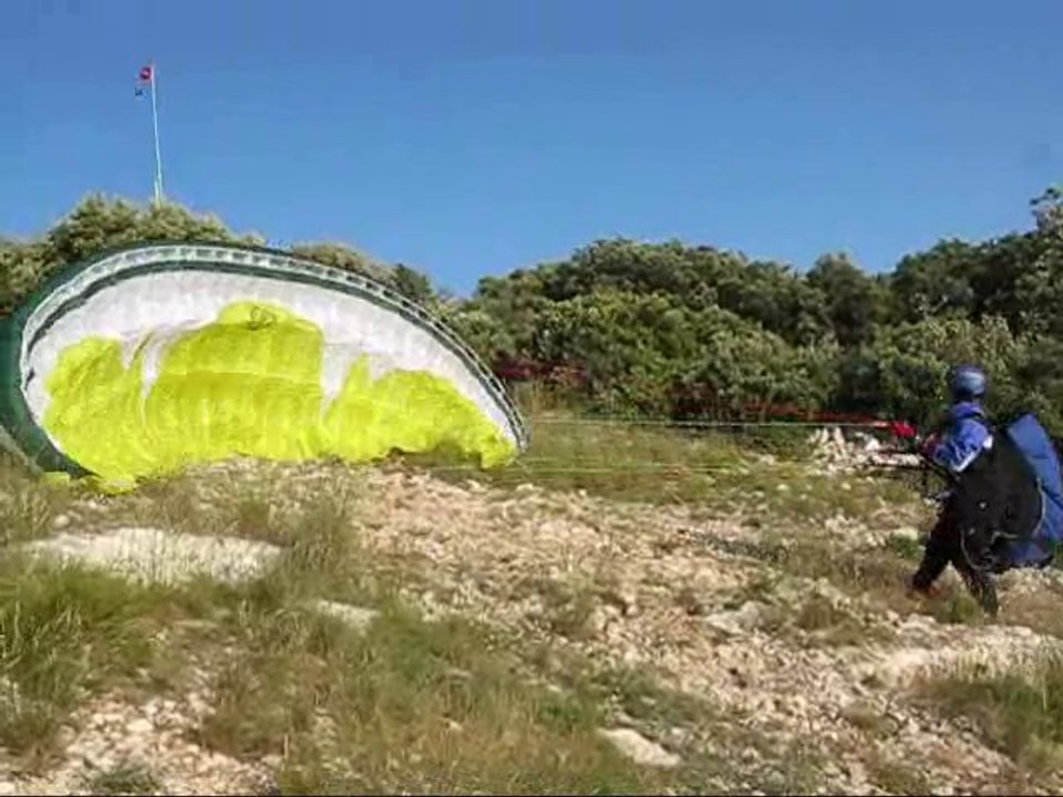 Vol en speed flying à Rustrel et Banon