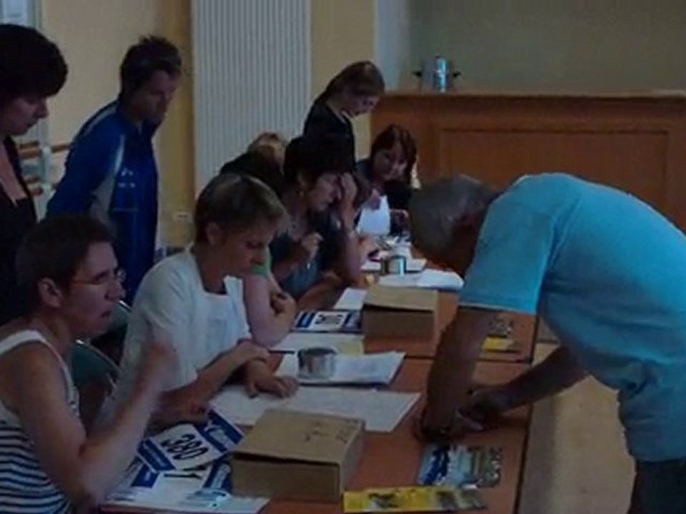 Foulées Chevaigné 2010 : Retrait des dossards 1