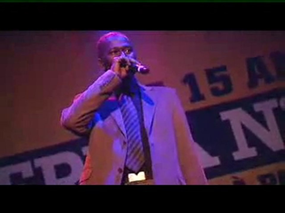 Si on te parle avec des flammes, réponds avec de l_eau