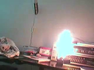 Zippo extremement dangeureux !!!!!!.avi