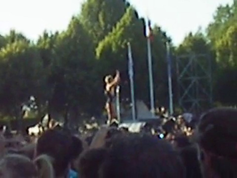 MAIN SQUARE 2010 Pink