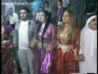 Araplar düğüne renk kattı