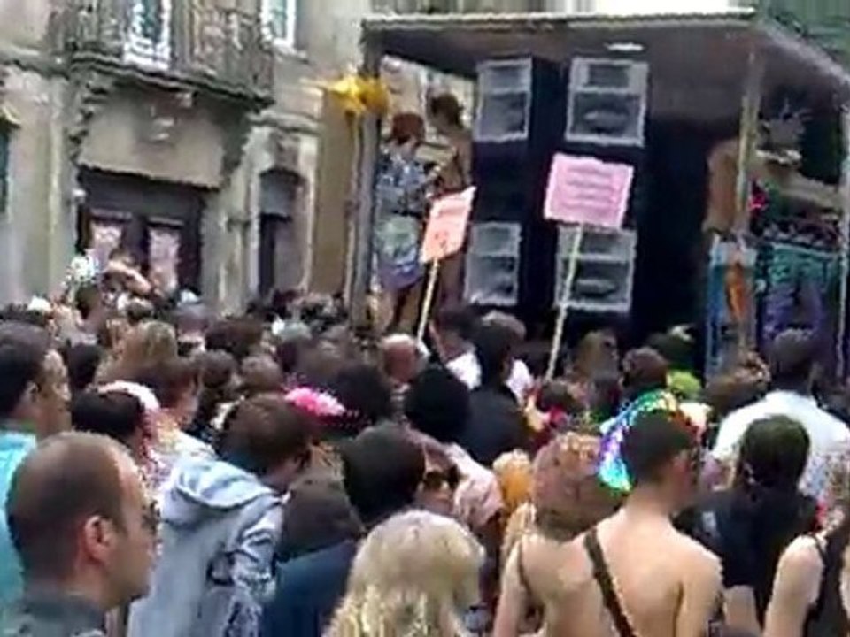 lgp bordeaux 2010 char scandalo & ALIVE en funktion one