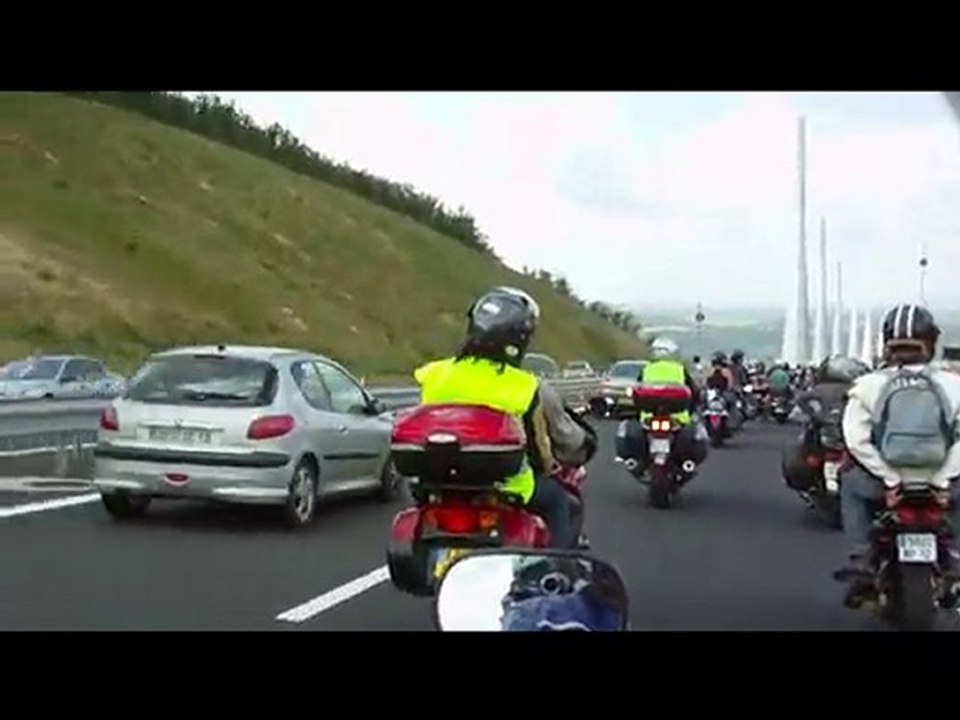 2010 Les Motards du Viaduc - Traversée du Viaduc