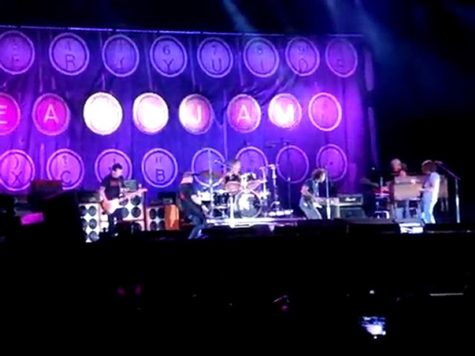 pearl jam werchter 2010 unthought known