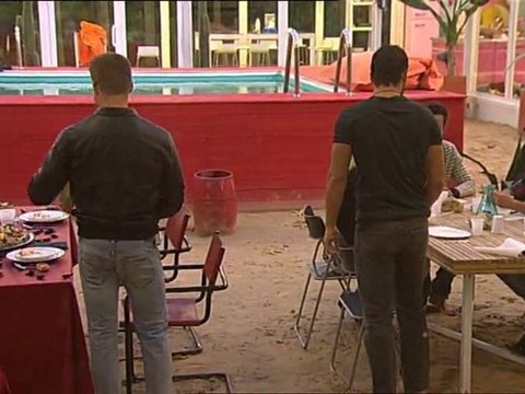 Kevin récupéré par les violets