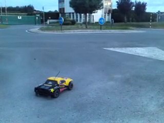 Team associated sc10 wheely !