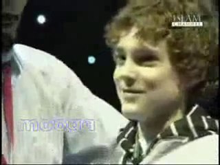 طفل بريطاني عمره 13 يعلن اسلامه