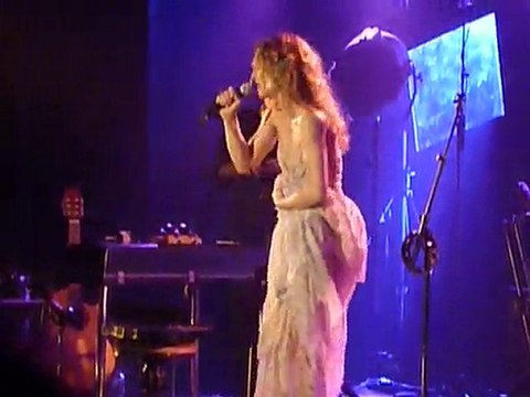 Vanessa Paradis il y a Casino de PAris 01.07.2010 live