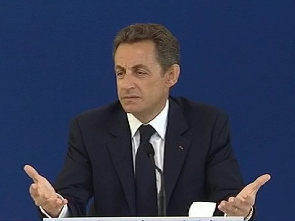 Bettencourt: Sarkozy dénonce une "calomnie visant à salir"