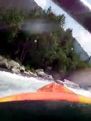 Toce rapida di crodo con finale frizzante - kayak