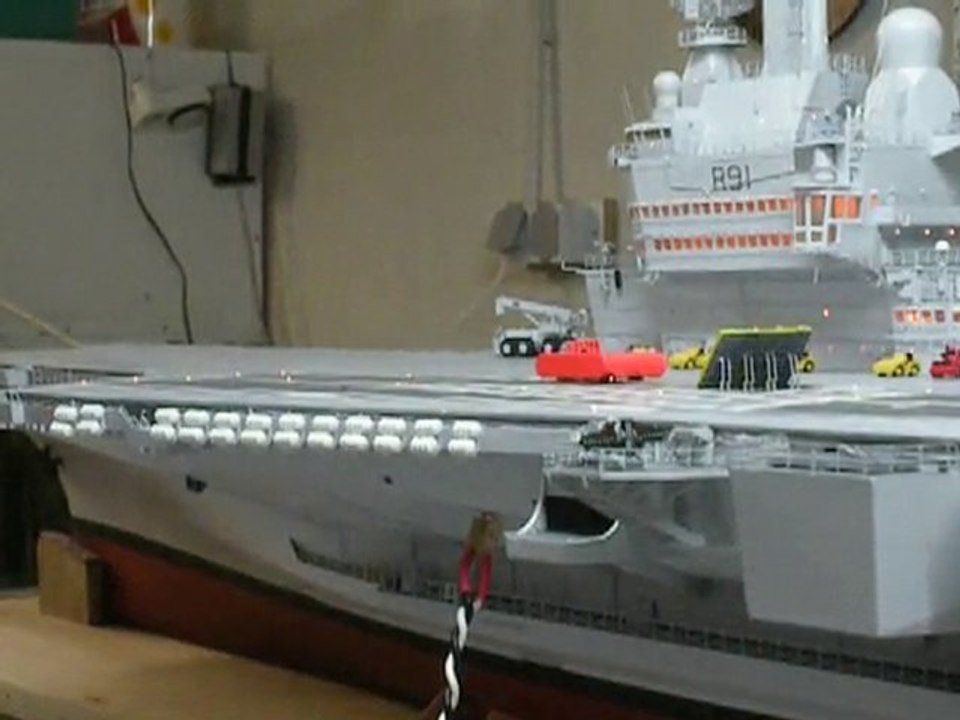 Catapultage n°3 sur maquette du cdg