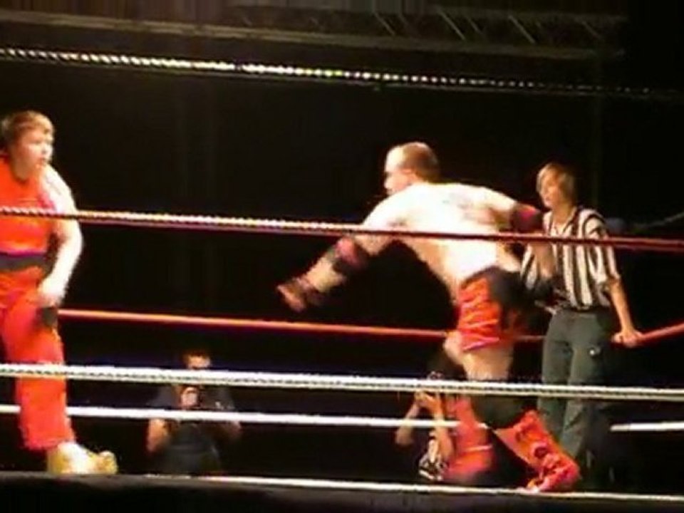 BWS à Bruxelles - 19 juin 2010 - Andynamite vs Zack Bury