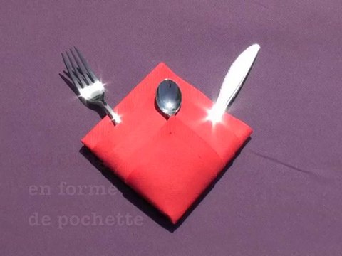 Pliage en pochette à couverts