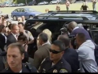 Distraught Lohan sentenced to 90 days in jail