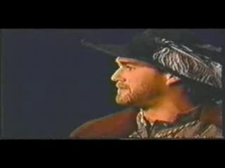 Roy Dupuis at the "Soirée des Masques" - Nov 1994