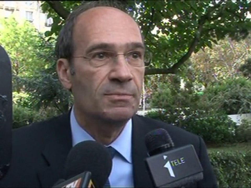 'I didn't touch illegal cash': French minister