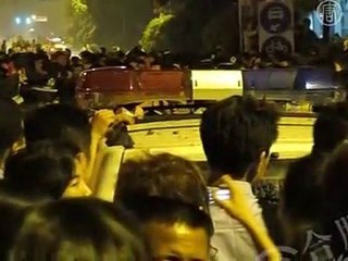 Държавник предизвиква протест