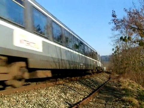 CC72000 monte la rampe des Sauvages