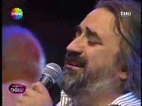 Volkan KONAK - Yalancı Dünya ( Çeşme Konseri )