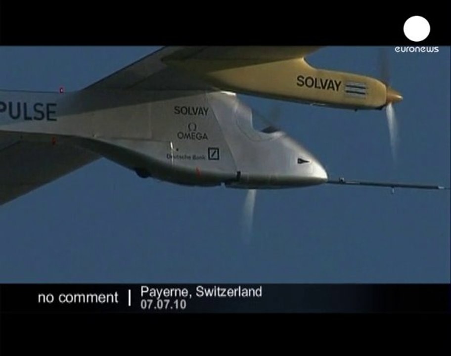 Solar plane in test for a night flight - no com...