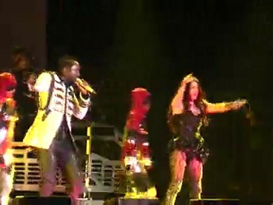 Black Eyed Peas - Imma Be @ Rockwave Festival 2010