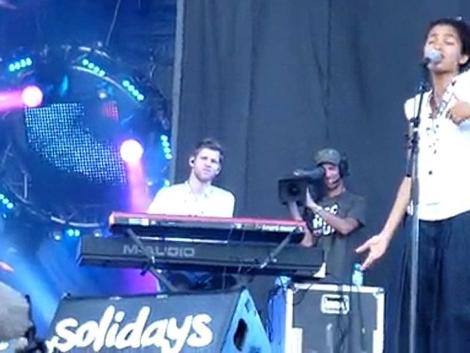 Nneka Solidays 2010
