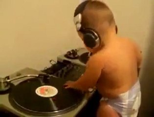 Küçük Dj İşbaşında