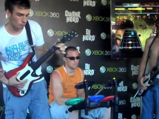 Main Square Festival : stand «Guitar Hero»