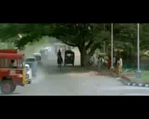 Böyle bir sahneyi cüneyt arkın filmlerinde bile iz~