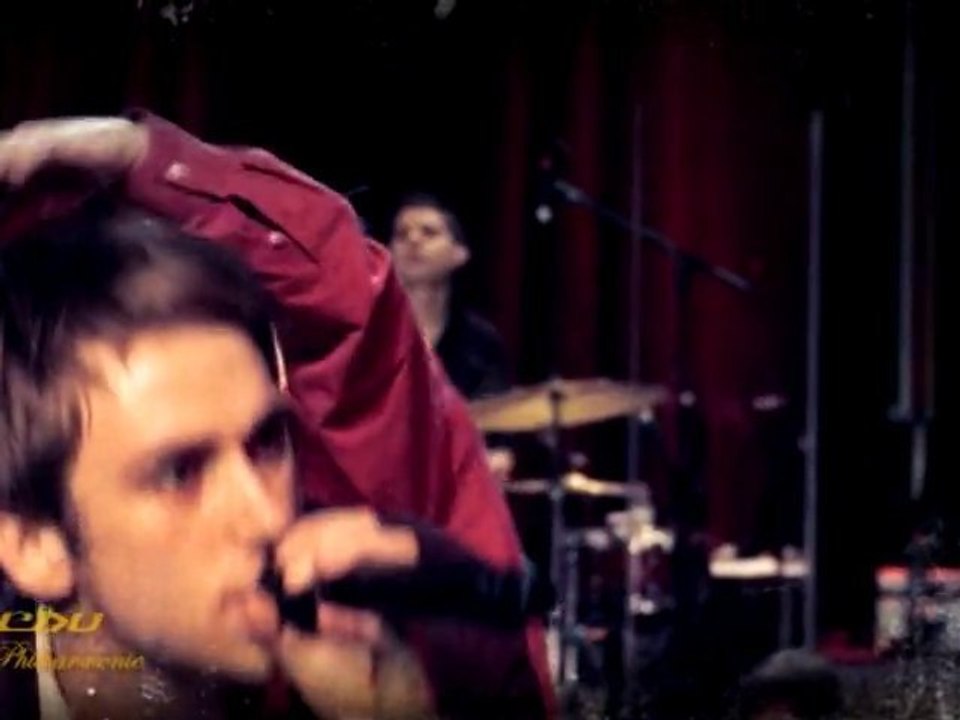 Clueso & STÜBA Philharmonie - Eine ganze eigene Note