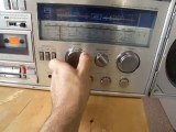 Démonstration du poste radio-cassettes SONY CFS 88 L