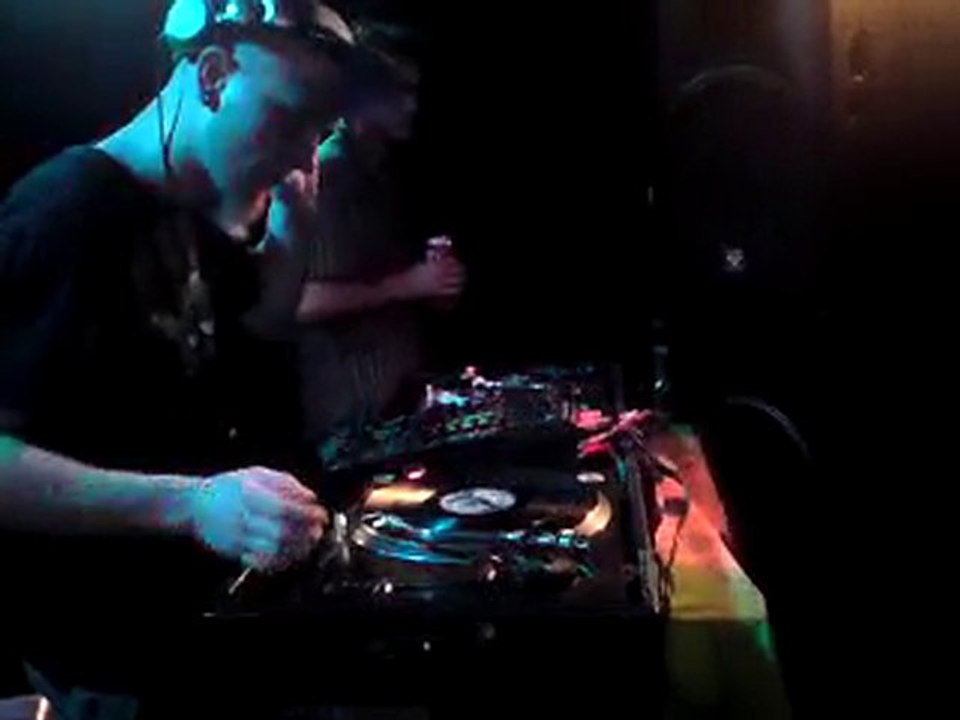 Le LuSiGnOiS/P1/14/07/2010/la chtite mine pour PUR-T-RAPY