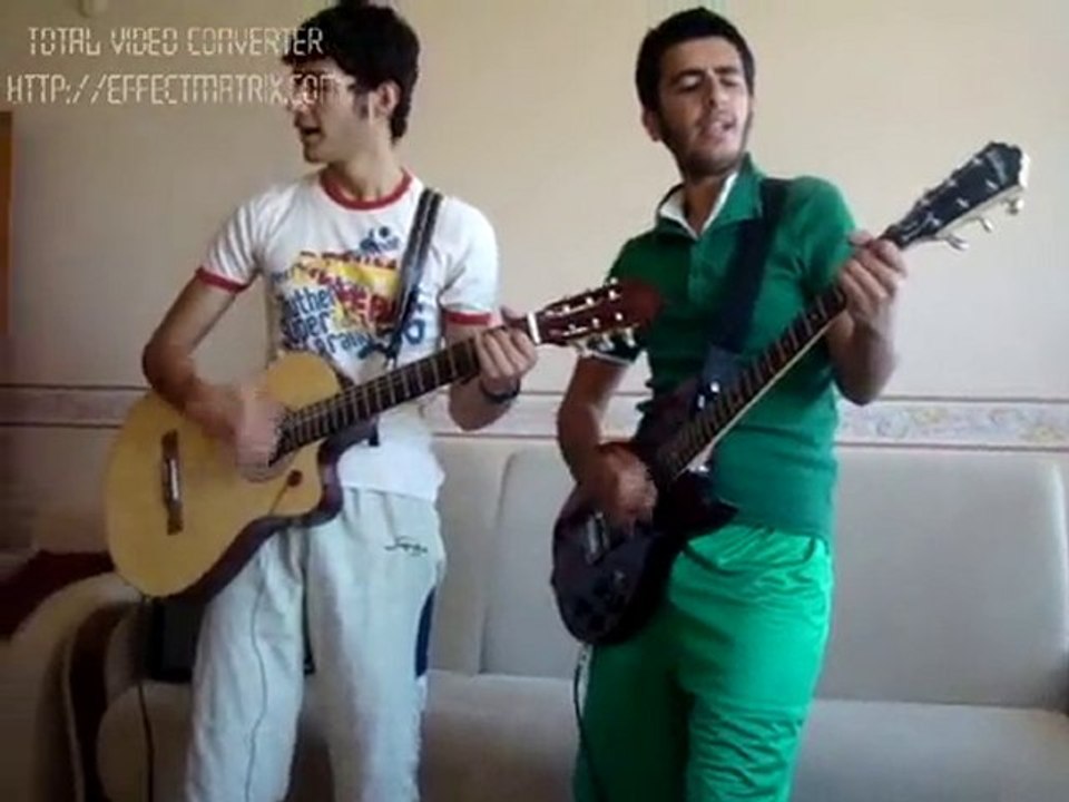 Aşktan öte (Gitar cover) .. Umut & Sercan