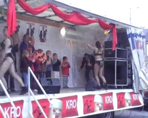 la danse des gorilles de D Bastien